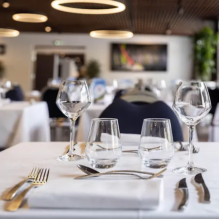 Отель Westotel Cote De Jade Порник