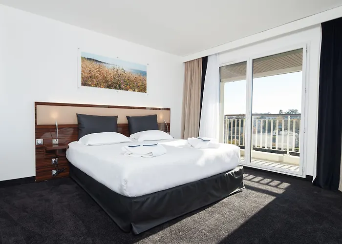 Westotel Cote De Jade Hotel